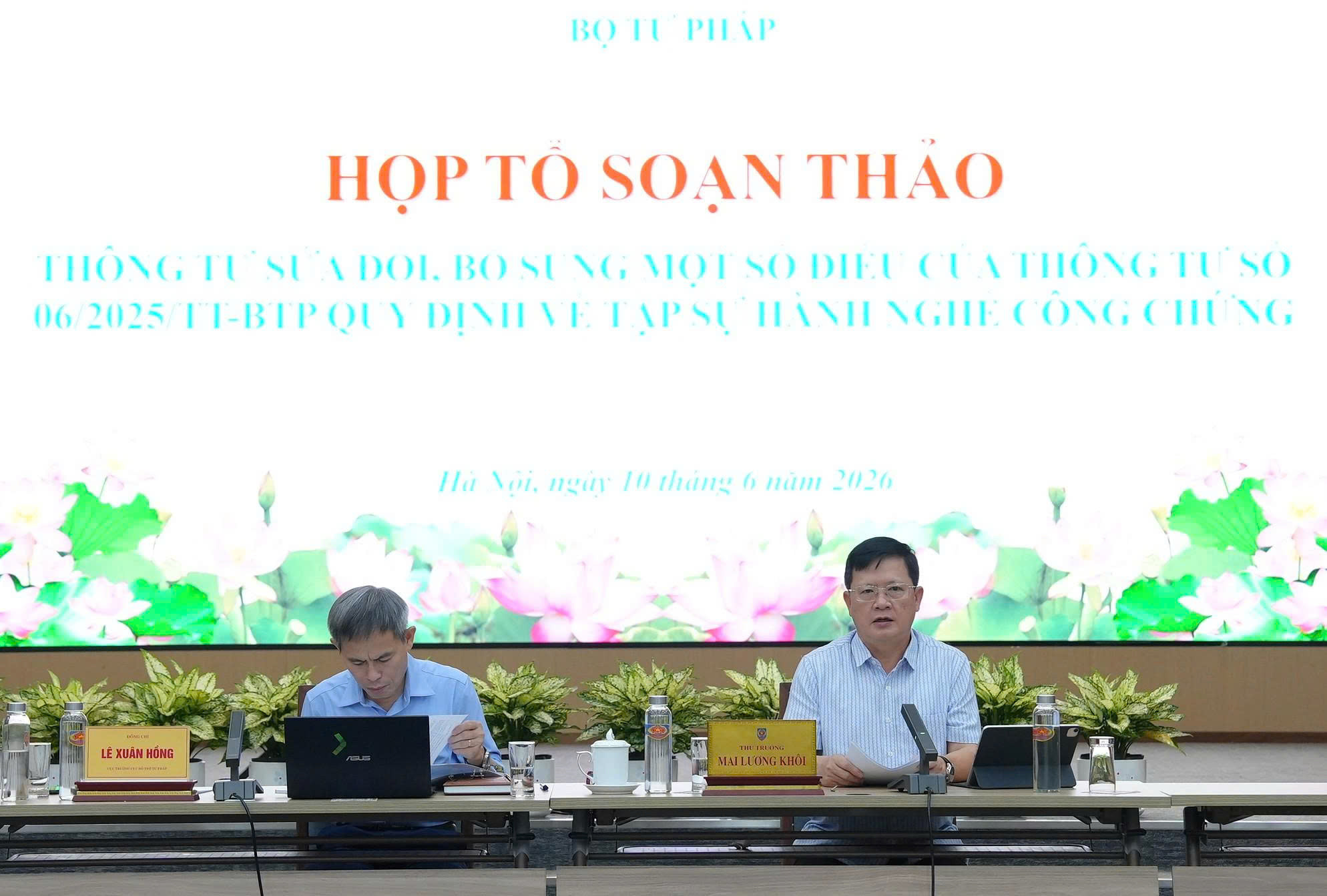 Đề xuất kiểm tra kết quả tập sự hành nghề công chứng bằng 2 bài trắc nghiệm trên máy tính